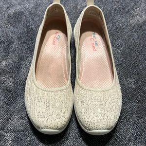 Lace slip on Skechers